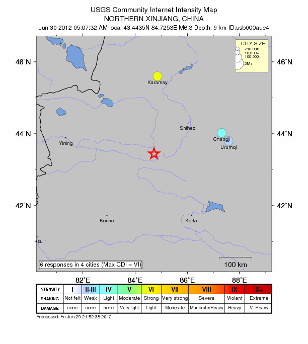塔里木盆地在哪两个山之间 1705049ewteni9k99w4pnp.jpg