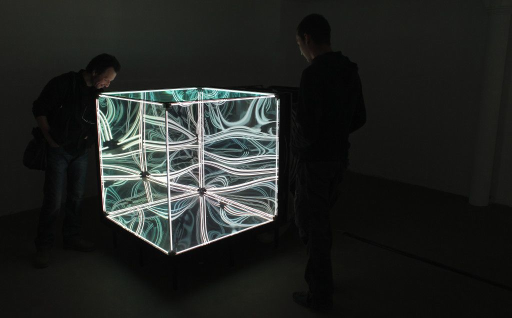 This is What Happens When You Build a Cube Out of One Way Mirrors