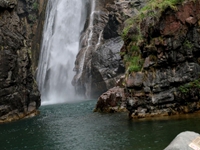 ��Ȫ��Ͽ��