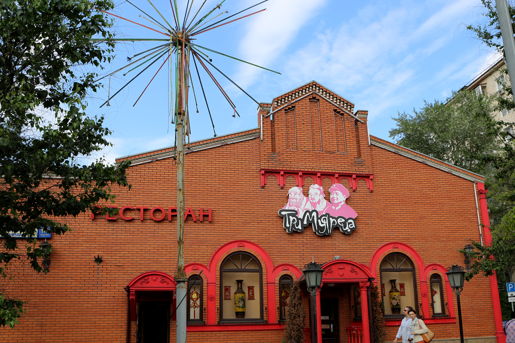 莫斯科人牌汽车_莫斯科人收入(3)