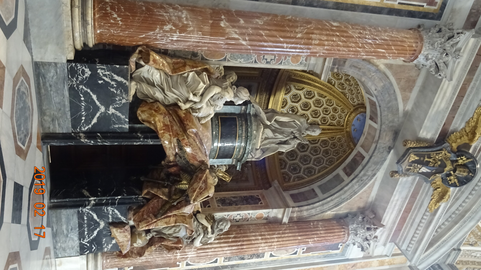 名作过眼：圣伯多禄大教堂中的贝尔尼尼雕塑作品1.JPG