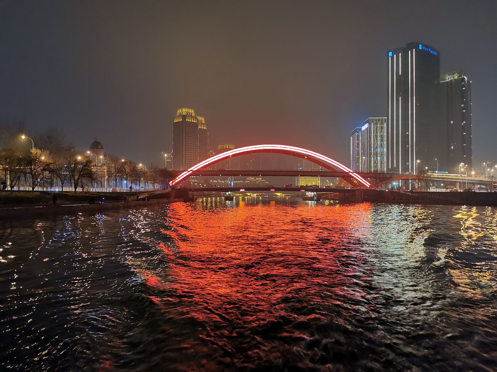 天津海河夜航观桥05.jpg