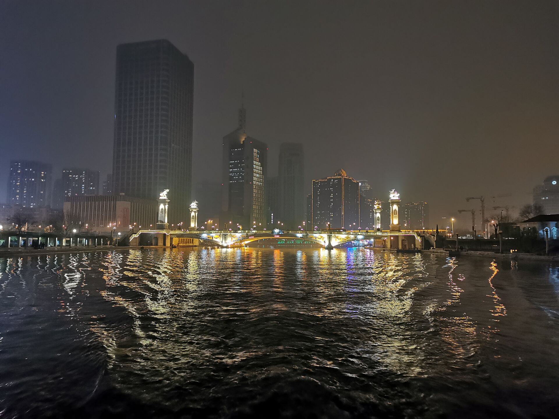天津海河夜航观桥16.jpg