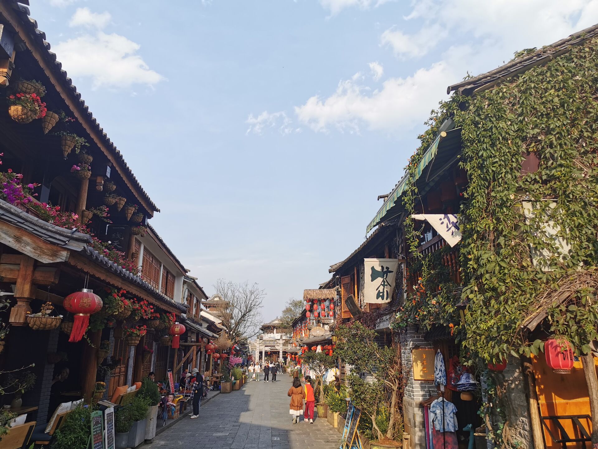 洋人街2.0版本的快乐：重庆旅游之涪陵美心红酒小镇 - 知乎