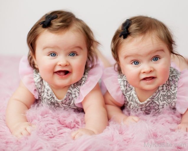Cute Twin Baby Picture.jpg