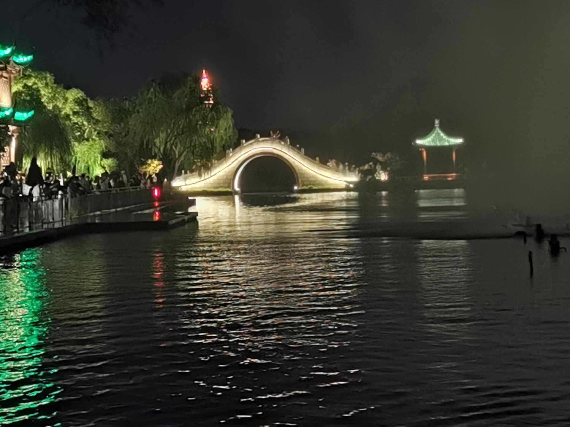 扬州廋西湖夜游之二十四桥5.jpg