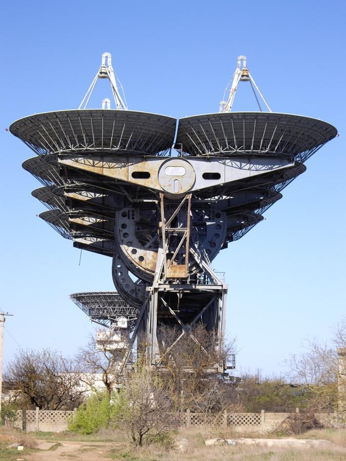 The first Soviet Planetary Radar, built in 1960, which sent the message in 1962.jpg