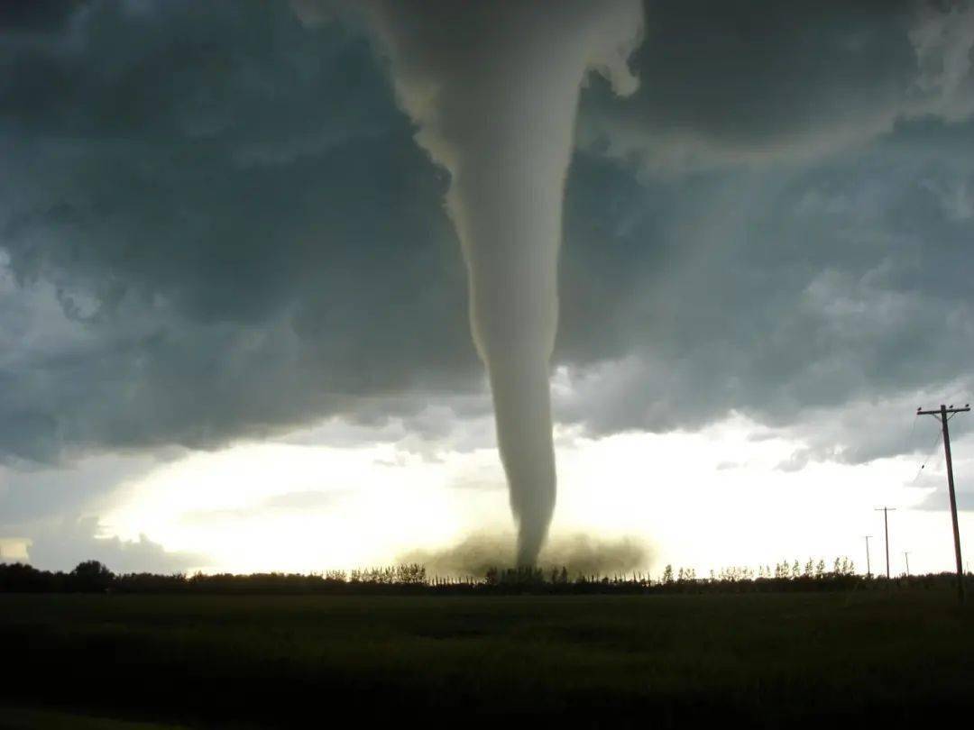 tornado2.jpeg