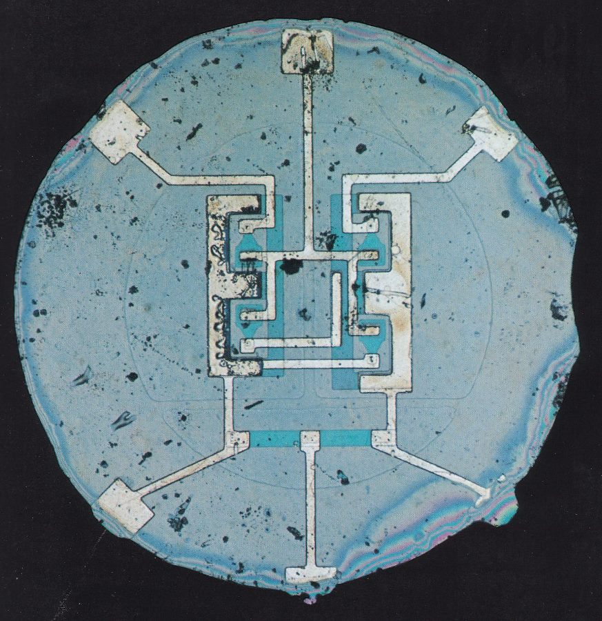 Die erste integrierte Schaltung von Fairchild Semiconductor,.jpg