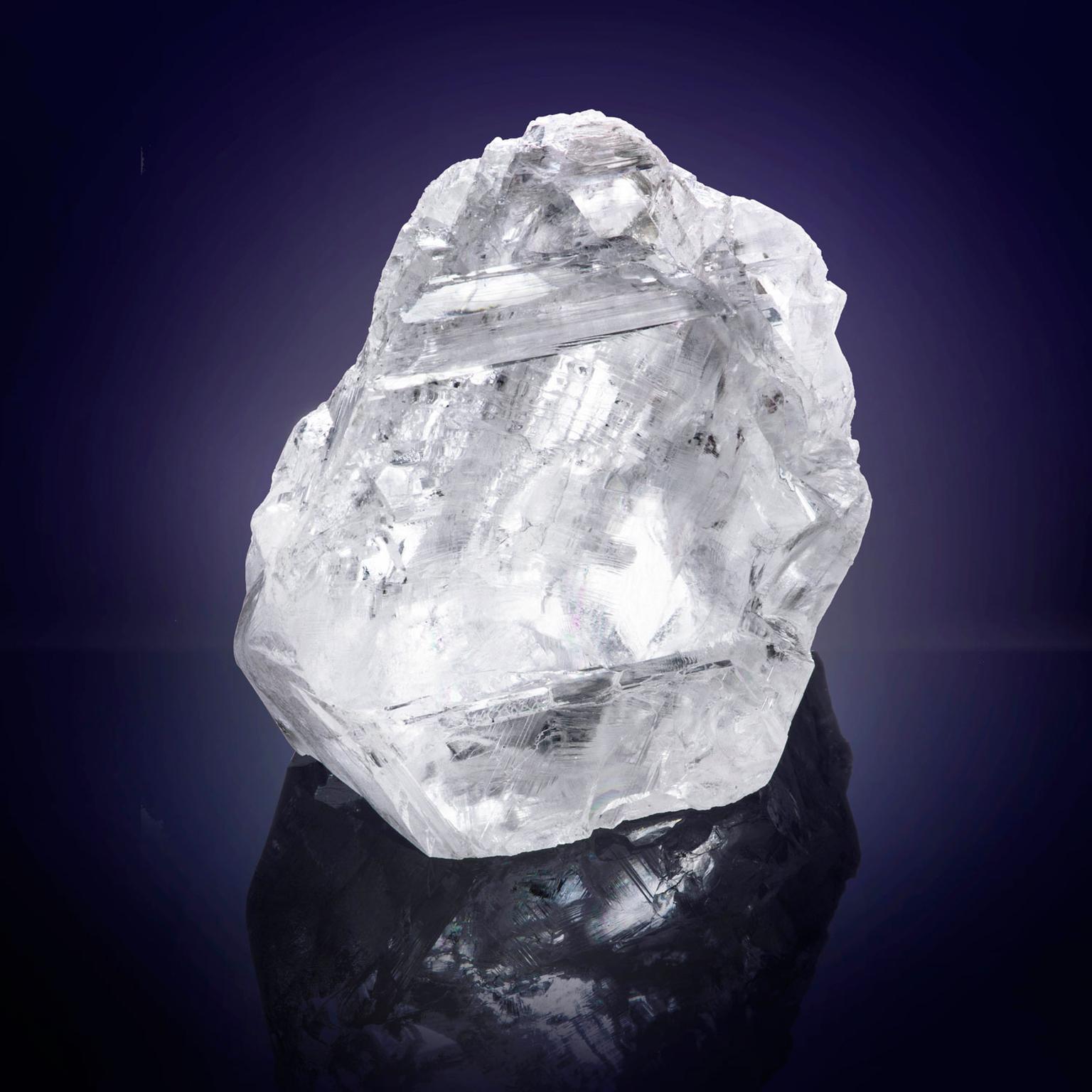 1109-carat-lesedi-la-rona-rough-diamond.jpg__1536x0_q75_crop-scale_subsampling-2.jpg