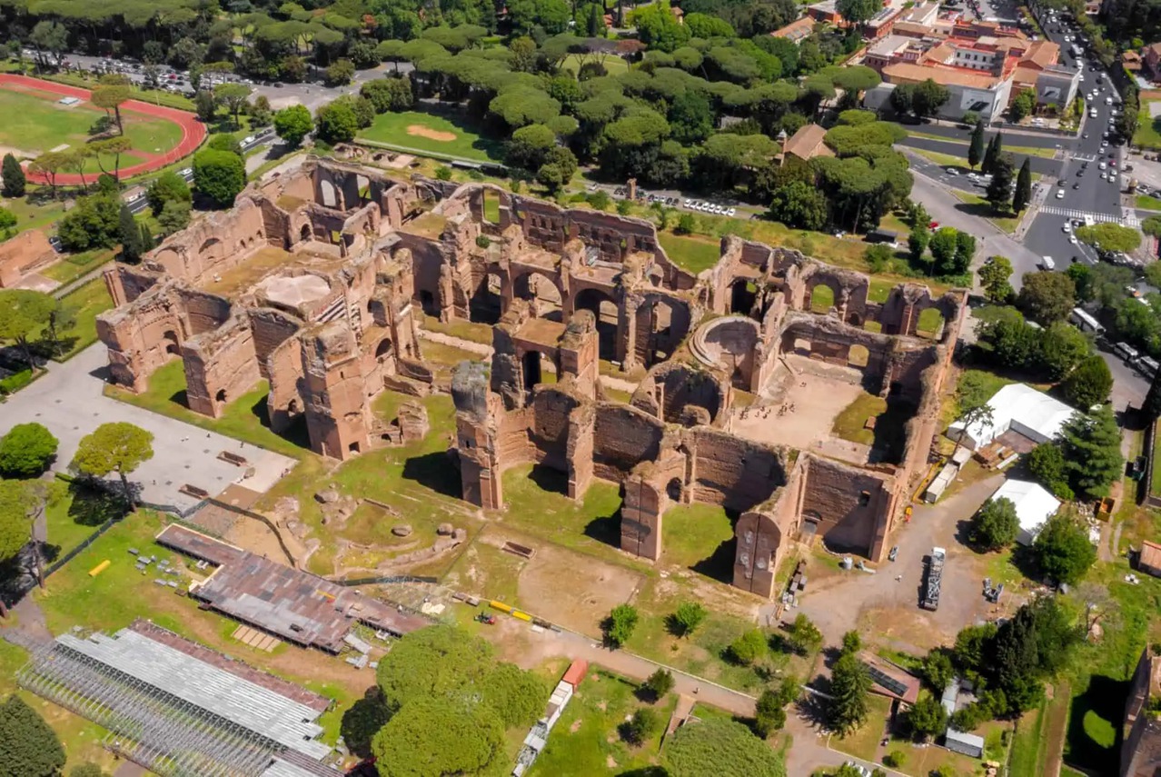 02 vue-aerienne-bains-de-caracalla_.jpg