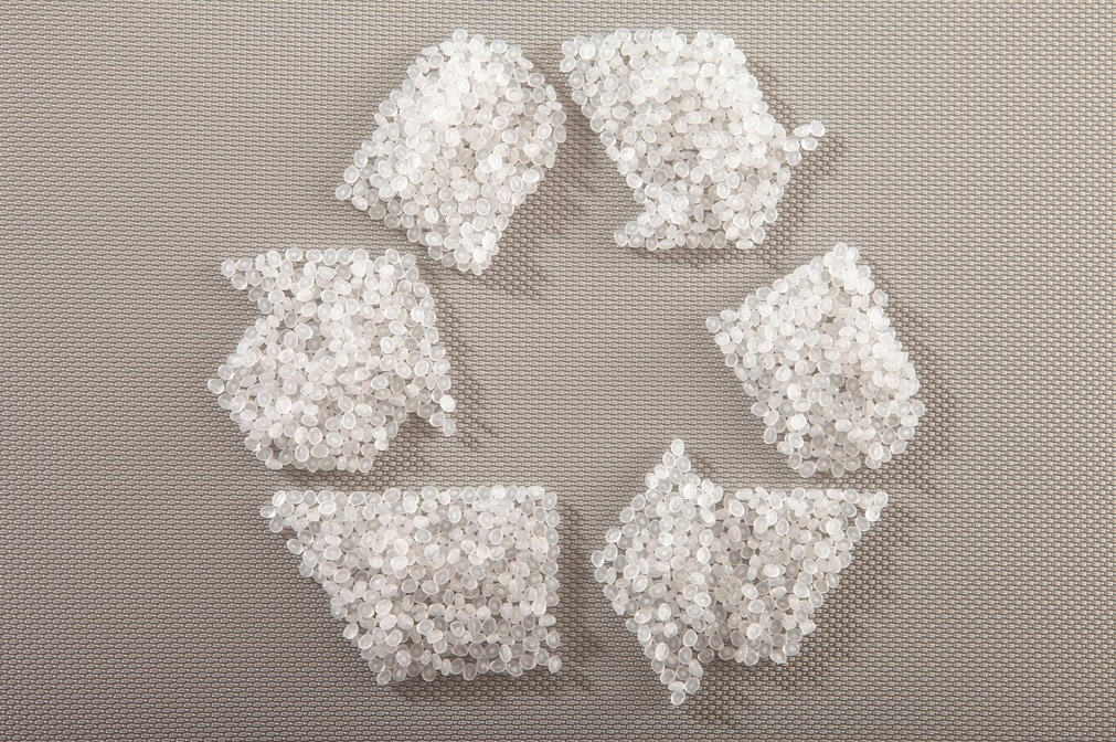 Recycling-Plastic-Resin-Pellets.jpg