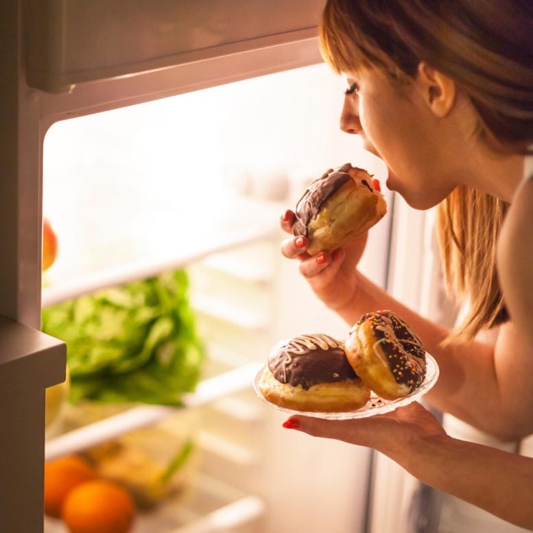 Eating-Donuts-Midnight-Snack-777x777.jpg