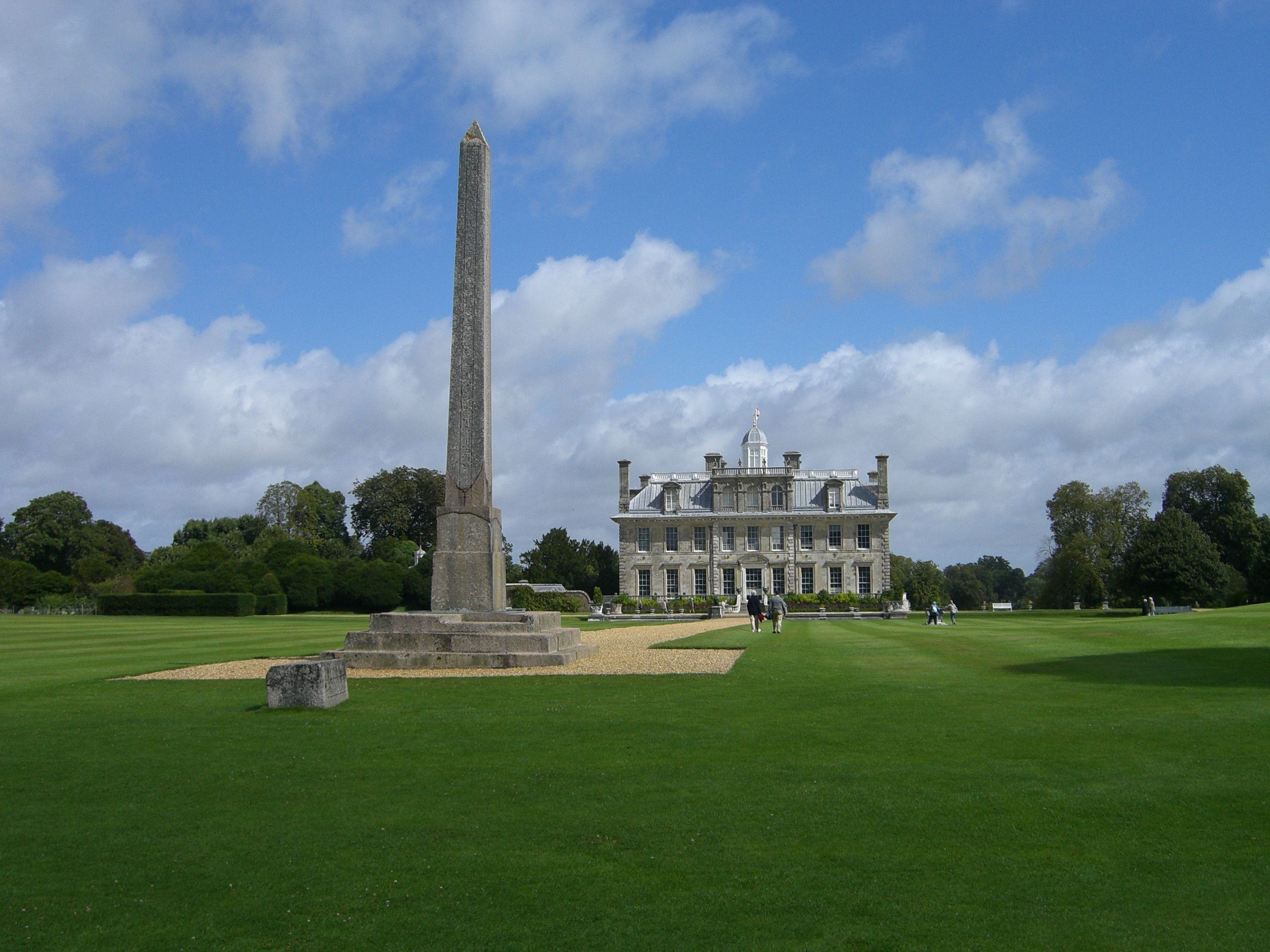 Obelisk_at_Kingston_Lacy_-_panoramio.jpg