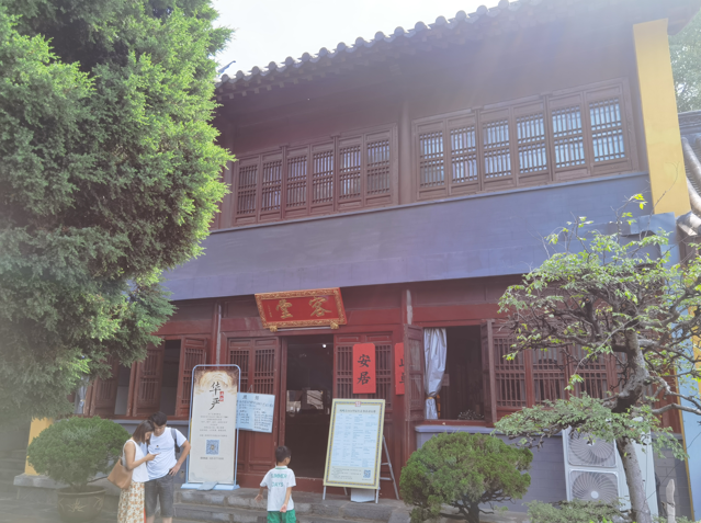 南京鸡鸣寺02.jpg