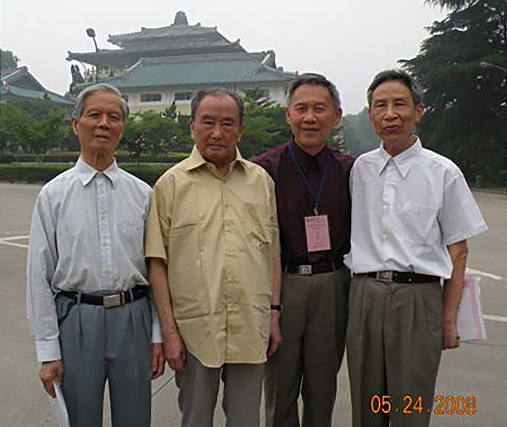 8 MGWTYJ2012-05-12Dm.jpg