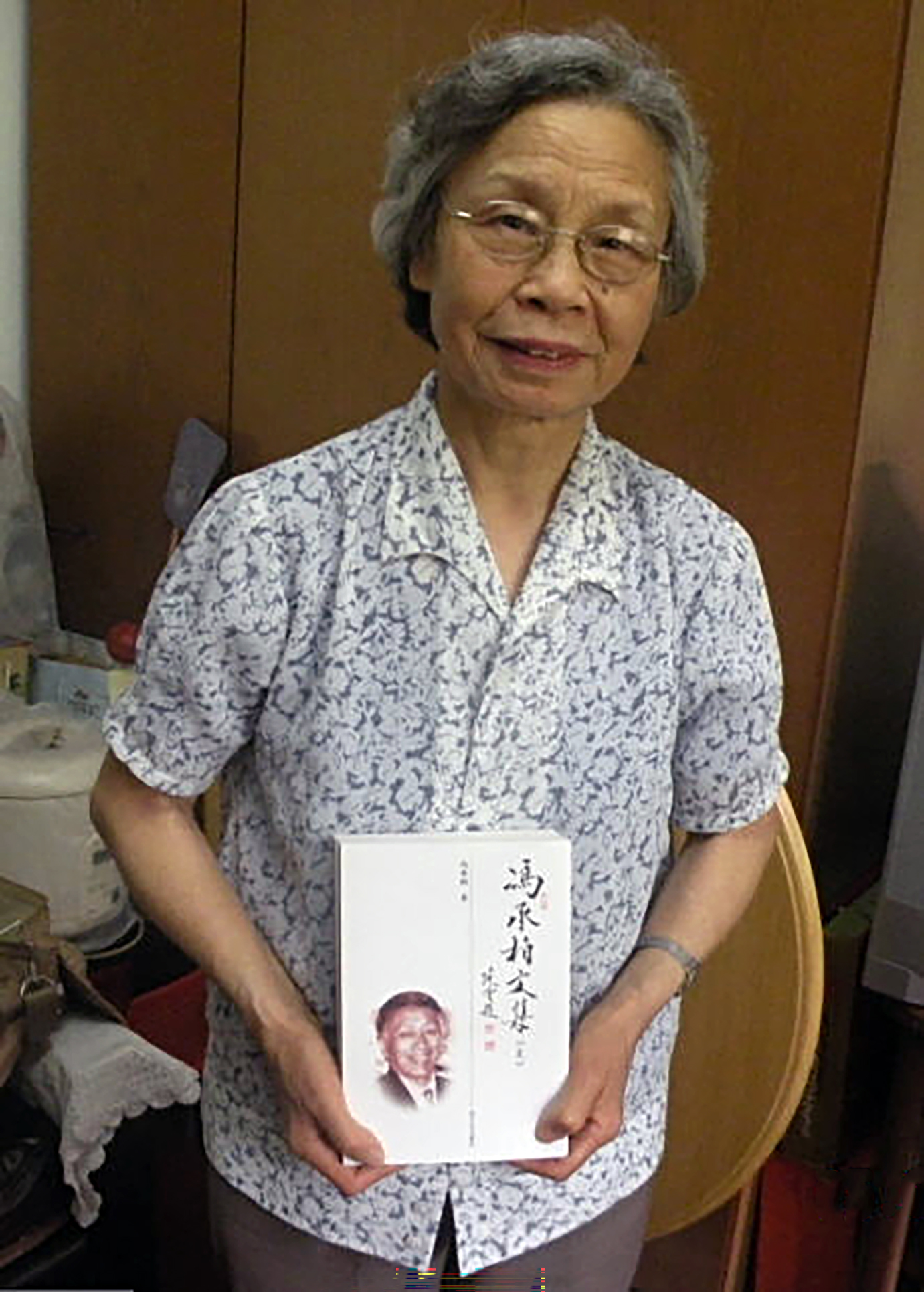 24.11 SMTYPL09-05-11Ab.jpg