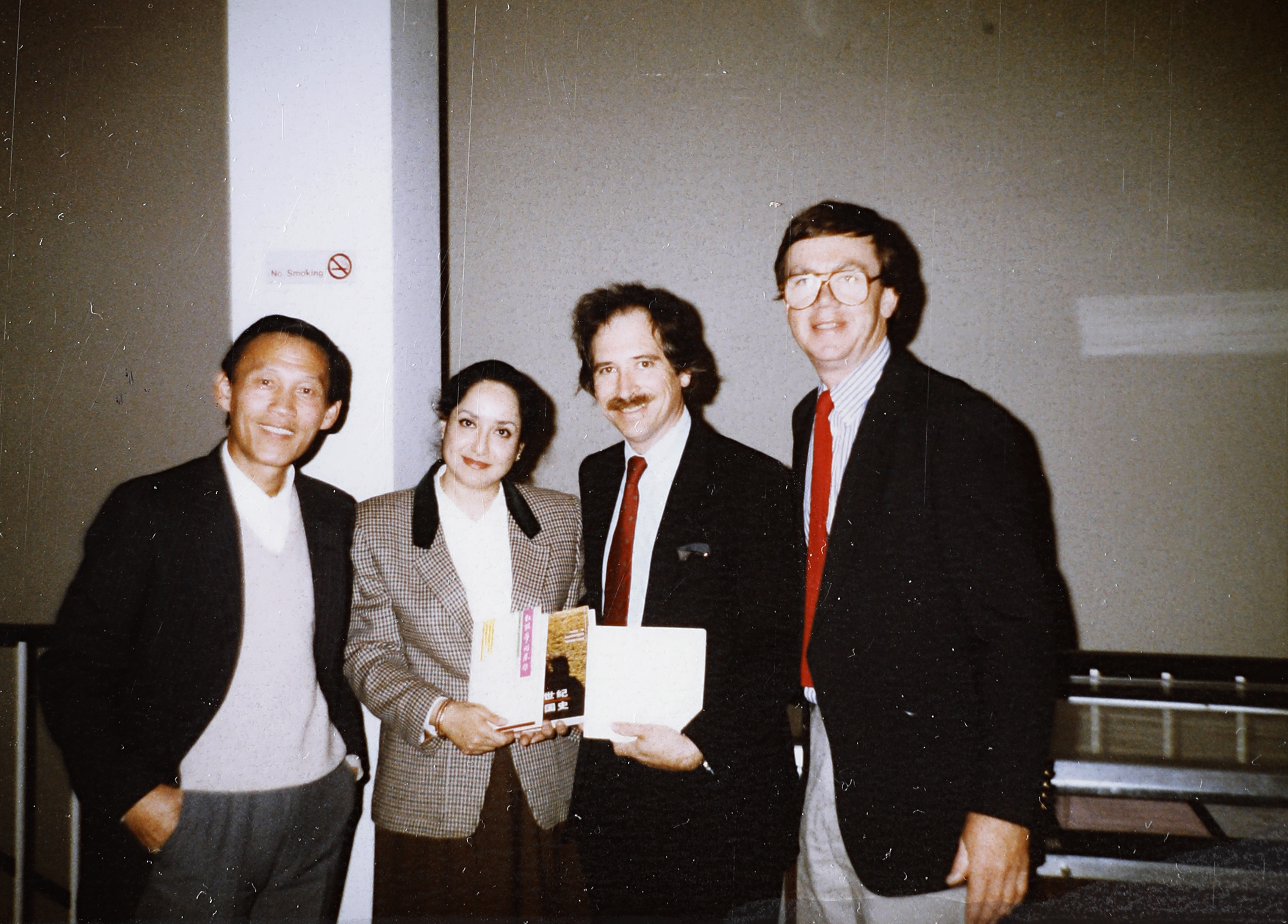 32.6.1 _J176019a.jpg