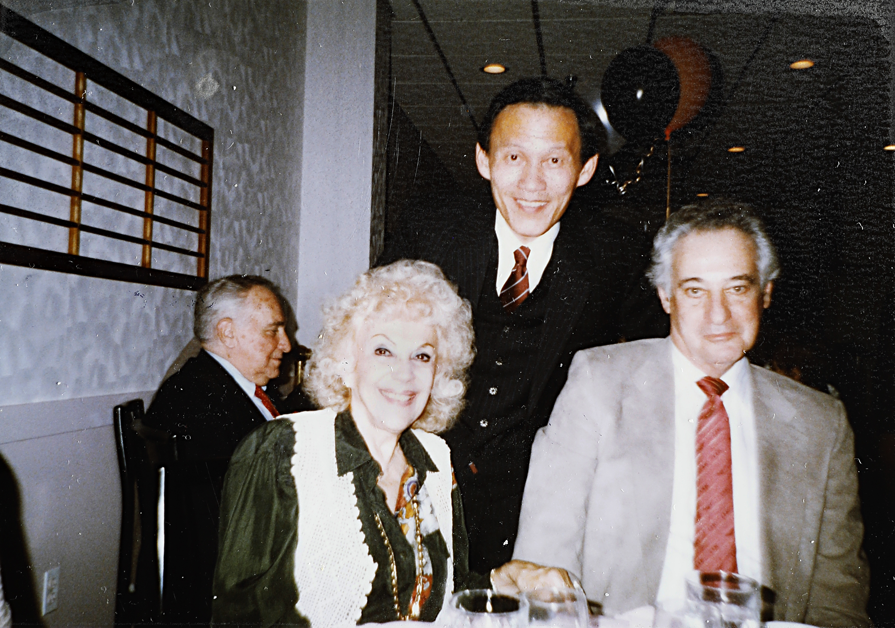 32.7.4 _J176018a.jpg